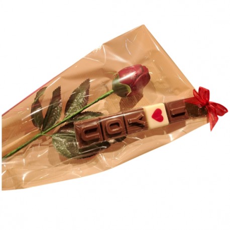 Rose rouge en chocolat et message